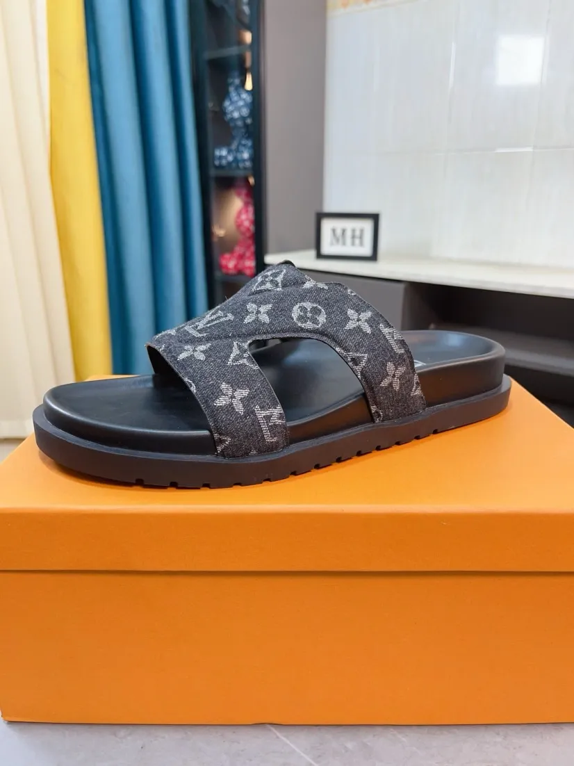 Men's shoes 💰300🌹🌹【LV】Multi-color new men's slippers, original quality top version, original special printed denim➕sheepskin on the inner side, non-slip combination sole, more stable walking, more comfortable and lightweight, high-end and generous, size: 38~44